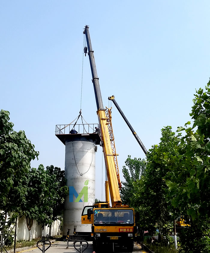 316L不銹鋼外殼、玻璃鋼陽極管靜電除霧器正在緊張加工制作中